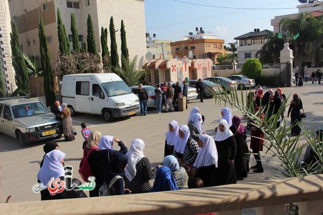  كفرقاسم : 3 حافلات من معتمري عطلة الربيع الفوج الثاني   يغادرون البلدة باتجاه الديار الحجازية والمئات في وداعهم 